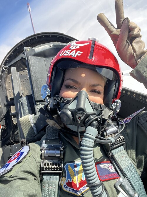 GFsjm7BaYAAhj4c26b16a6d1b9142e8