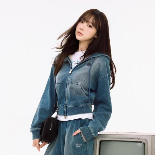 GISELLE x Wacky WiLLy documents 3b72be8fa4eeb239b