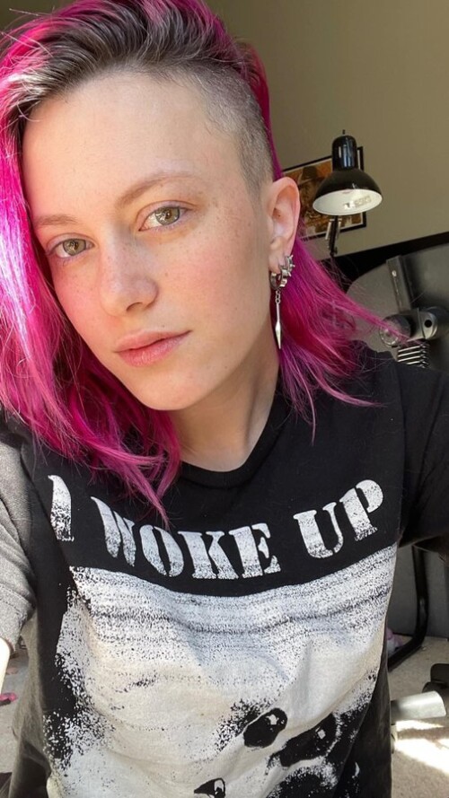 GIc10I5bUAAfiLQa222ba2d40be7c66