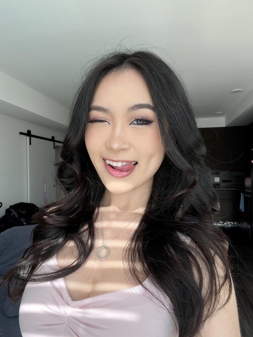 GKCcFIFa8AA xu4d2164a8900555ba