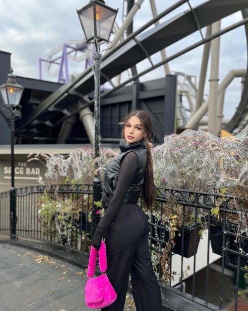 GKamLuVW0AAi9gxc01e5b04dde48568