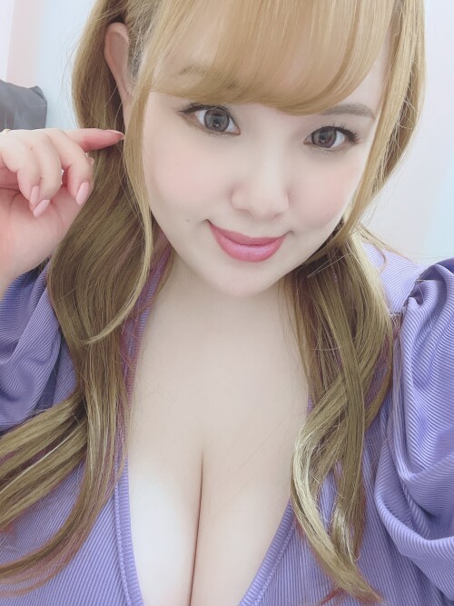 GLr BZubgAExwp684cc272dc432202c