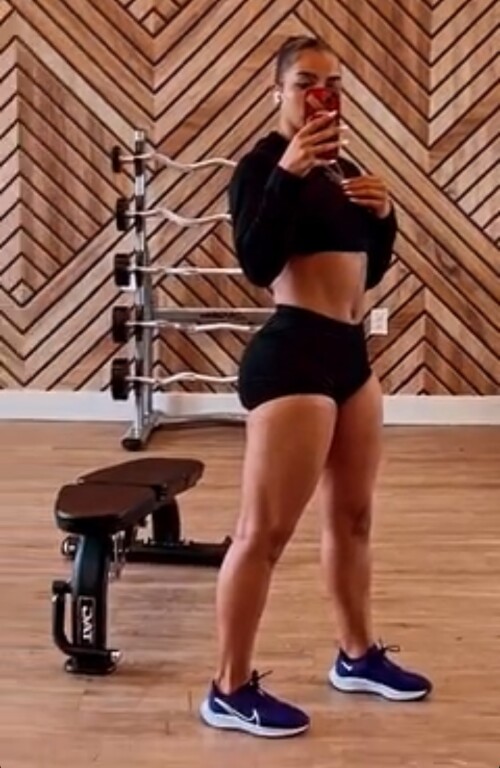 GMMAH8sWcAAFmCy 1ead946d10dfa0753