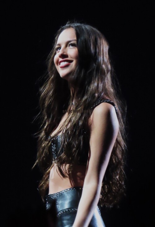 GMcbZ8SWYAArCVMf497a076e9ed6620