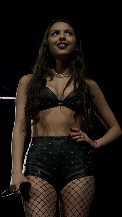 GMhOwbFXgAATNTV728d10328516b0a6