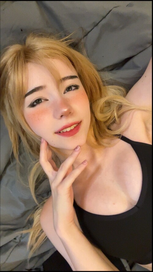 GQ4W3N0X0AAhkbR32fd7dbf571c252f