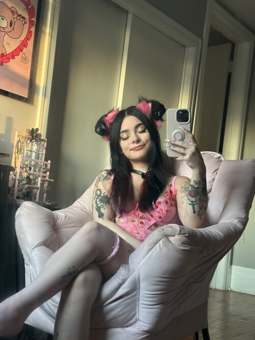 GQIj0qqXAAAW 479ee31a7b1568be8c