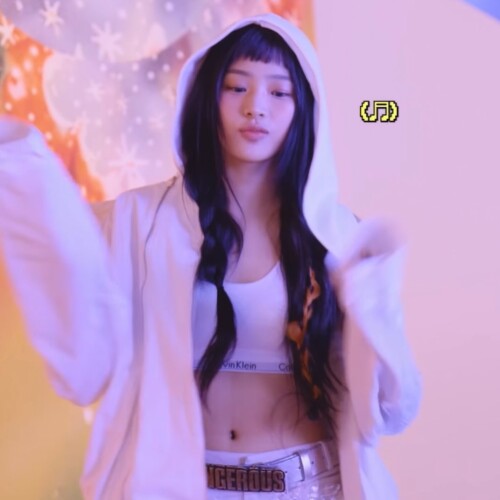 GT5Bn9EbEAAjF6U403fdce6bc796169