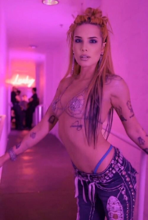 GTMJpUiXoAAoC7w18d2b20409c9bcdd