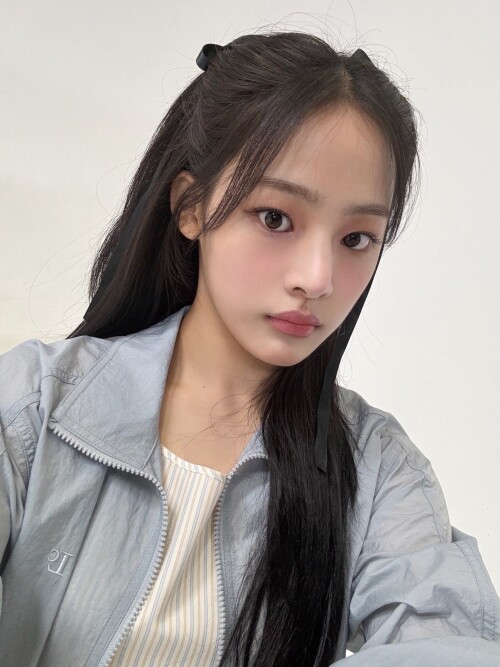 GTaqHXdW0AAUYS27eb7607f2b0c2700