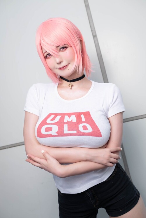 GUN24kzW0AEIzR36d07ed03129f7390