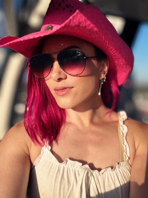 GURS1bQXIAAQSO23e62c08f1e7faf93