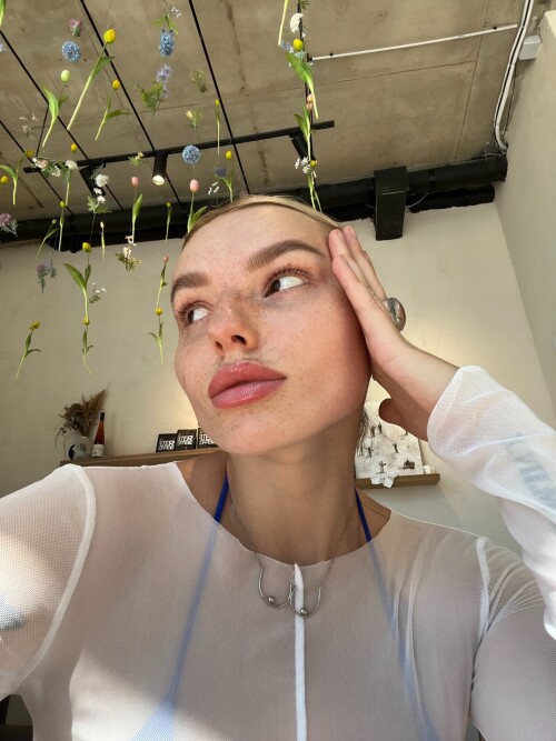 GUuR5GmWUAAe8570bee1c8eb597c27a