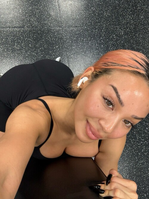 GV6tjCHXUAAtqIY11e038ee54321fc6