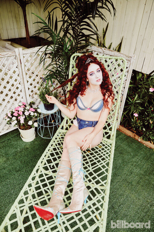 GVWYTd7WUAAA3aabcf3f6302f827dca