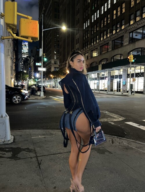 GVtnsS6WAAE0AoI8ed7a9414ce0b603