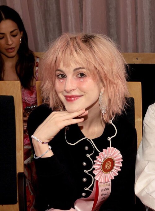 GW1 dKLXYAAi6s20488185531944f58