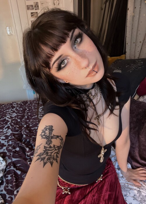 GW4C8fcXkAEr7 p2d1440d88425ff5d