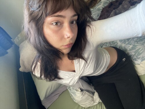 GWUpEhJaoAAluJw43f083f66d2d49f6