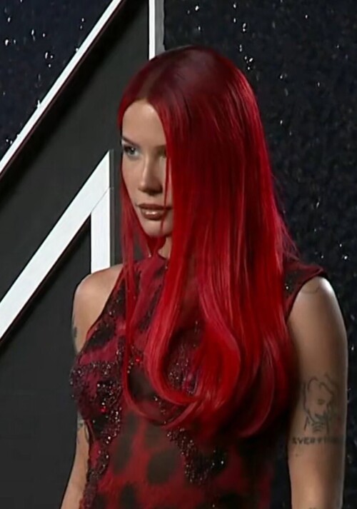 GXOvR7IXEAAquGNaaa941bef38b9a4c