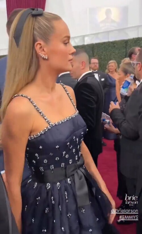 GXjhCRsXIAARR 9982af677f63d806