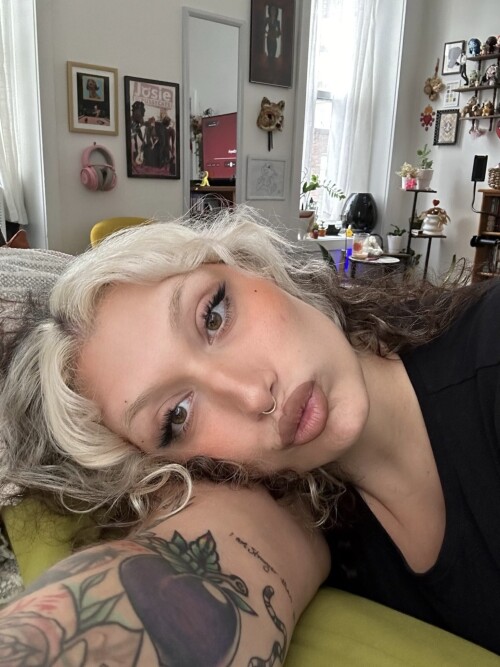 GYXESbwWkAE6y1R75e717eb67dbbf89