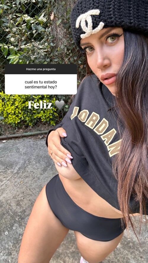 GYpif3XWsAAAGo858092fbb73b43424