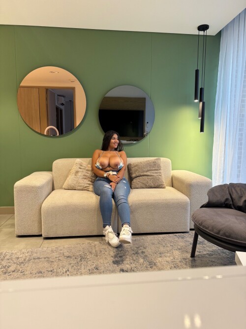 GZExWsPXUAAFq4G82182e7d68bdfb70