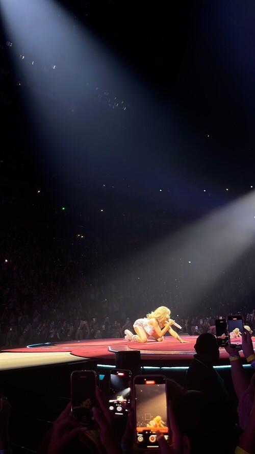 GZp6ZyUXIA0JOFUa69f595215640954