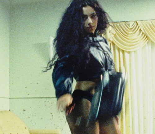 GZtSi22XcAk1M 70f9cdb25d9ce95c6