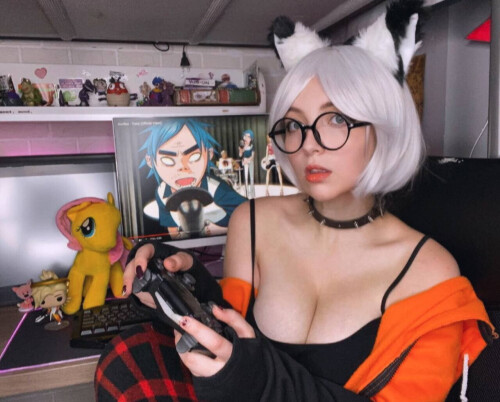 Gamer Girl 4b23c0a8f0660307b