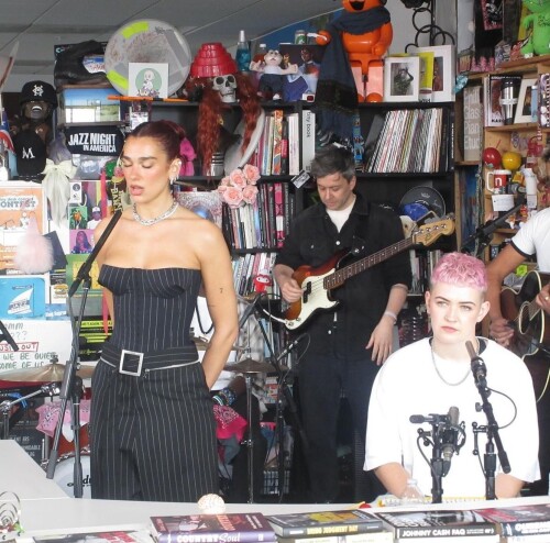 Gav tlLaAAAGiH011fb43d57b8b0994