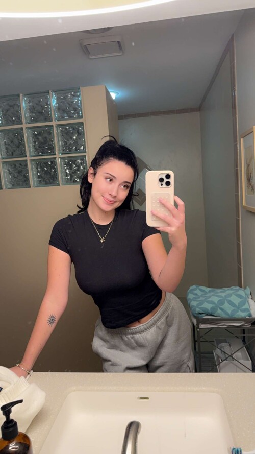 GbSbHIm7FjKQvq3i4aZwH.10233be2b414a1cd6ac3