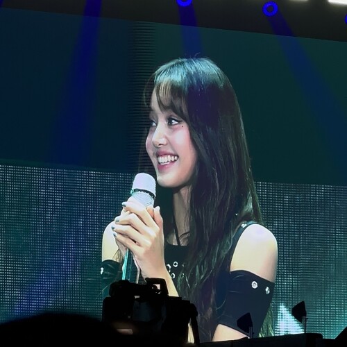 GcGpBgibwAADMun04c9093b3825a43d