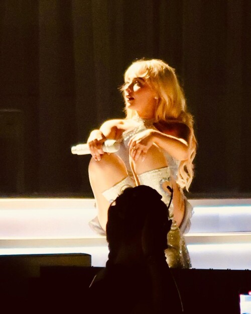 GcIN85CWMAAEn 799ce792ee1f155b8