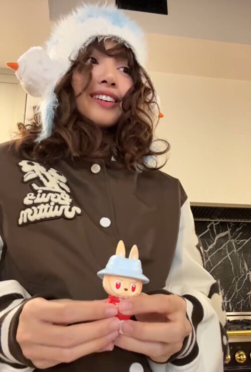 GdTHTIgWIAAcTXB174a26e562d8f20c