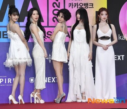 Gdnc7EJXAAAzTFy93b64e474ab993ea