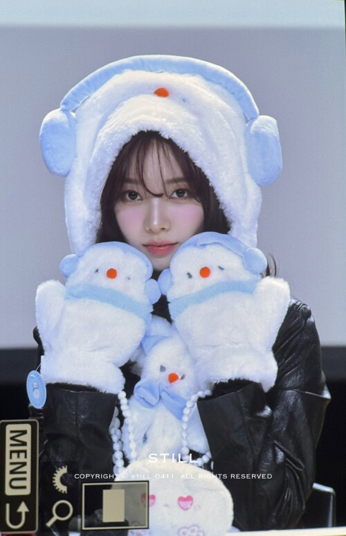 Gdy FivbsAAUF5W89b644337a00434e