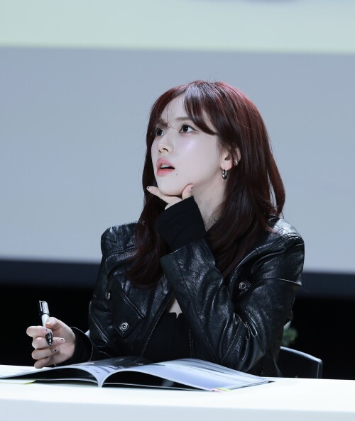 Gdzc4BaaIAEu02J372a8376b9b79611