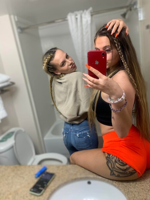 GeELcrDakAAeOP72c41d61b964197c4