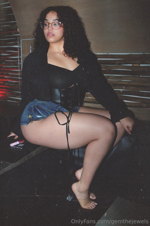 Gem Jewels OnlyFans 1742586662324a6e2906b582f9785