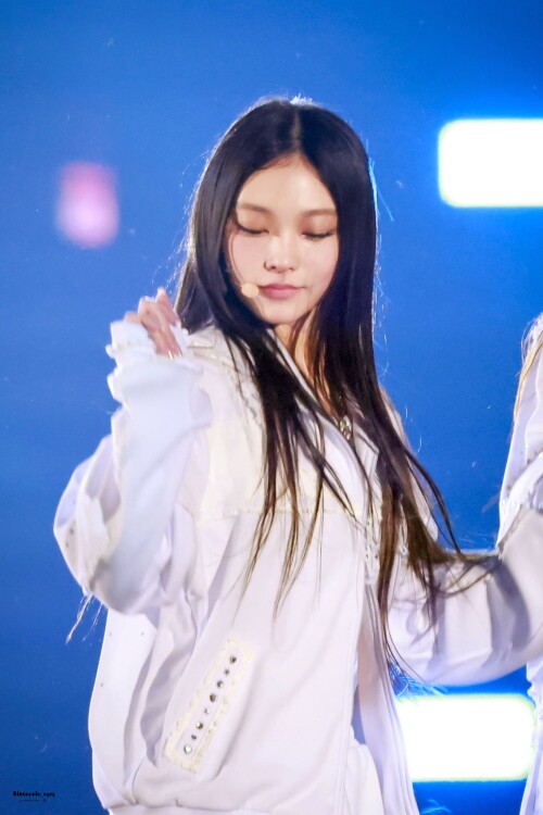 GexNLW2aQAA1f u7d559656e0993449