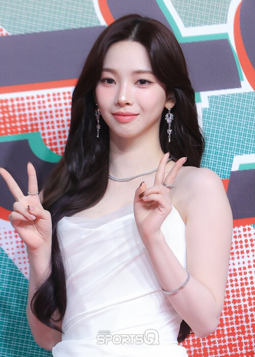 Gfyex5Va0AAfkOBcfc05bf426c1d0cd