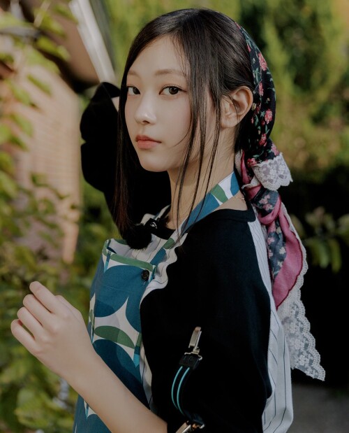 GiCkYM1akAAzMmV4f7337de9d8f2129