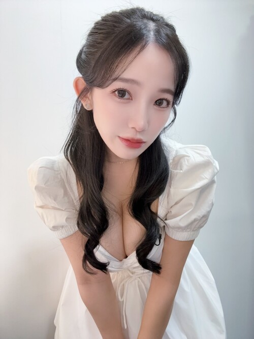 Gj55wP acAAcdUb37410a81aff8e17d