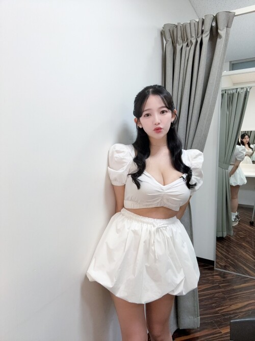 Gj55wP6bYAE3BeEc9cf1f0fbad39975