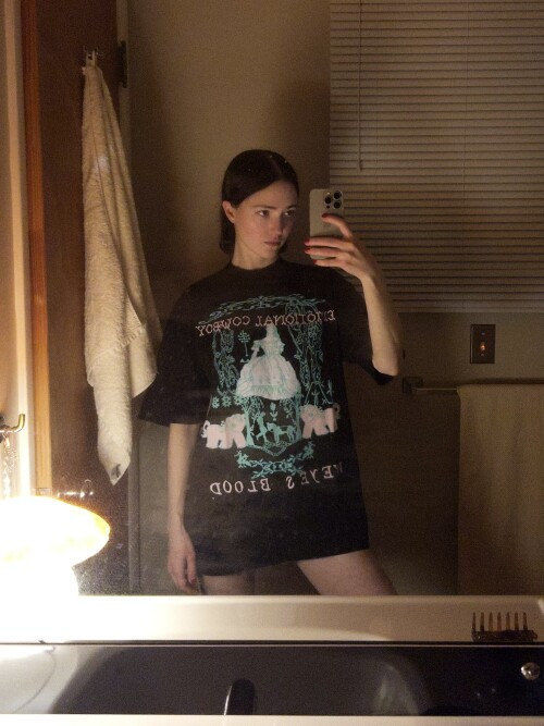 Gk6r0QJWkAA5im297e2d39587445145