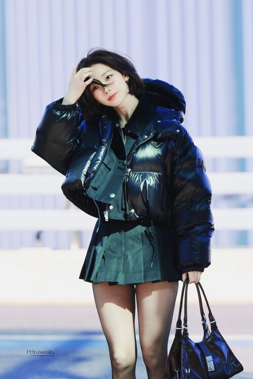 GkrcwcuWkAAHi cb5c7a1925cf02a8e