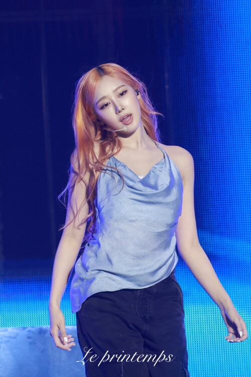 Gl5Vy5YaIAAbuxa9d3430f1994e75fb