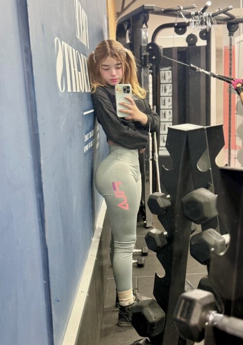 GlUQS6sWYAA7mEb1234feebf96650c1